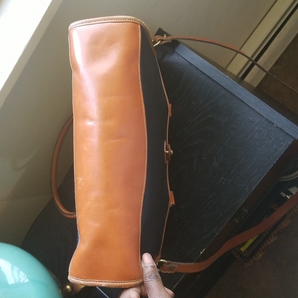 Vintage Dooney & Bourke pebbled leather satchel- A Classic Bag - Picture 6 of 10